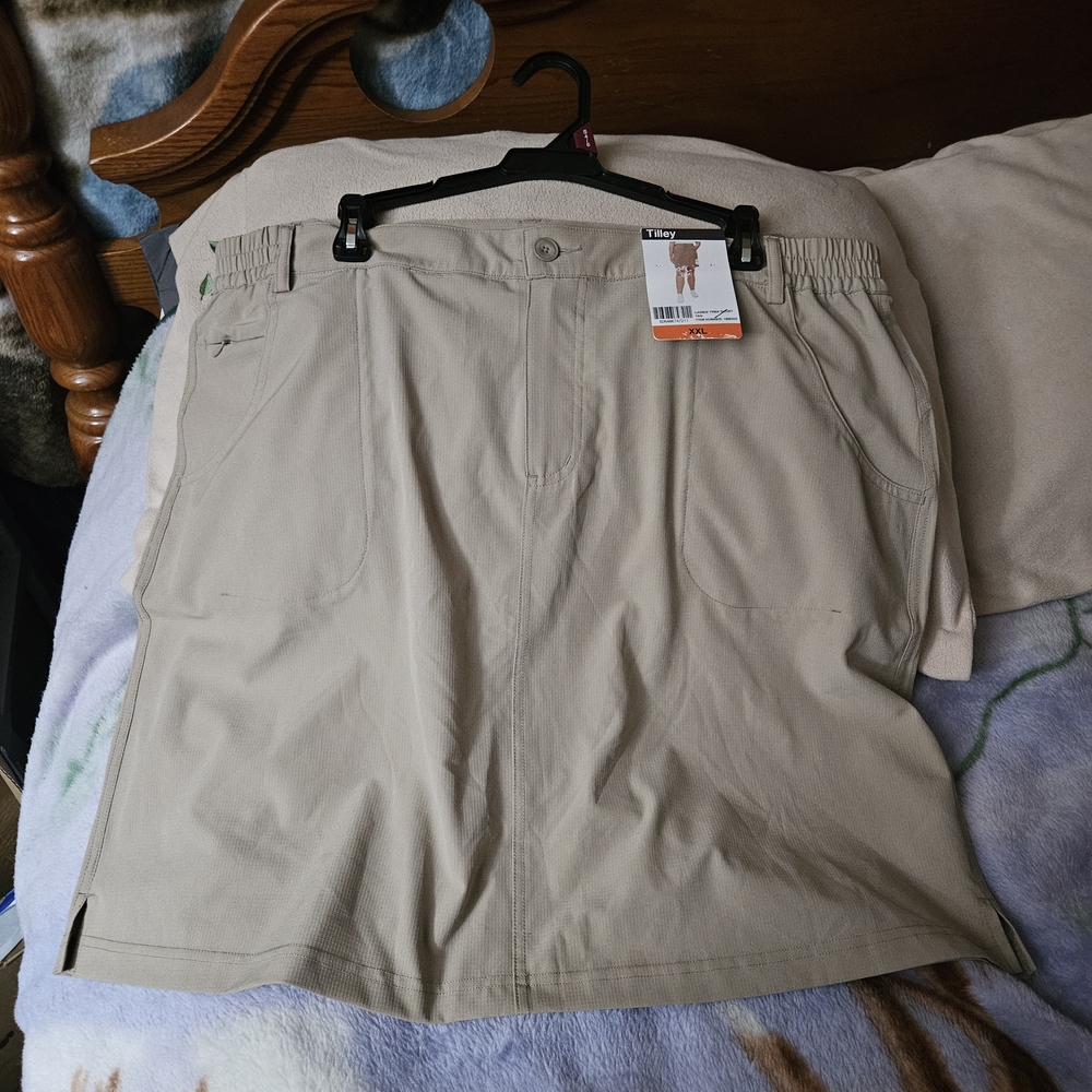 Elegant Tan Women's Skorts